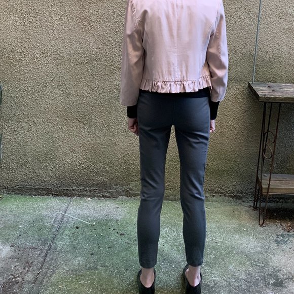 Liverpool Pull-On Cropped “Riding” Legging-Pant in Magnet Grey - Picture 9 of 9